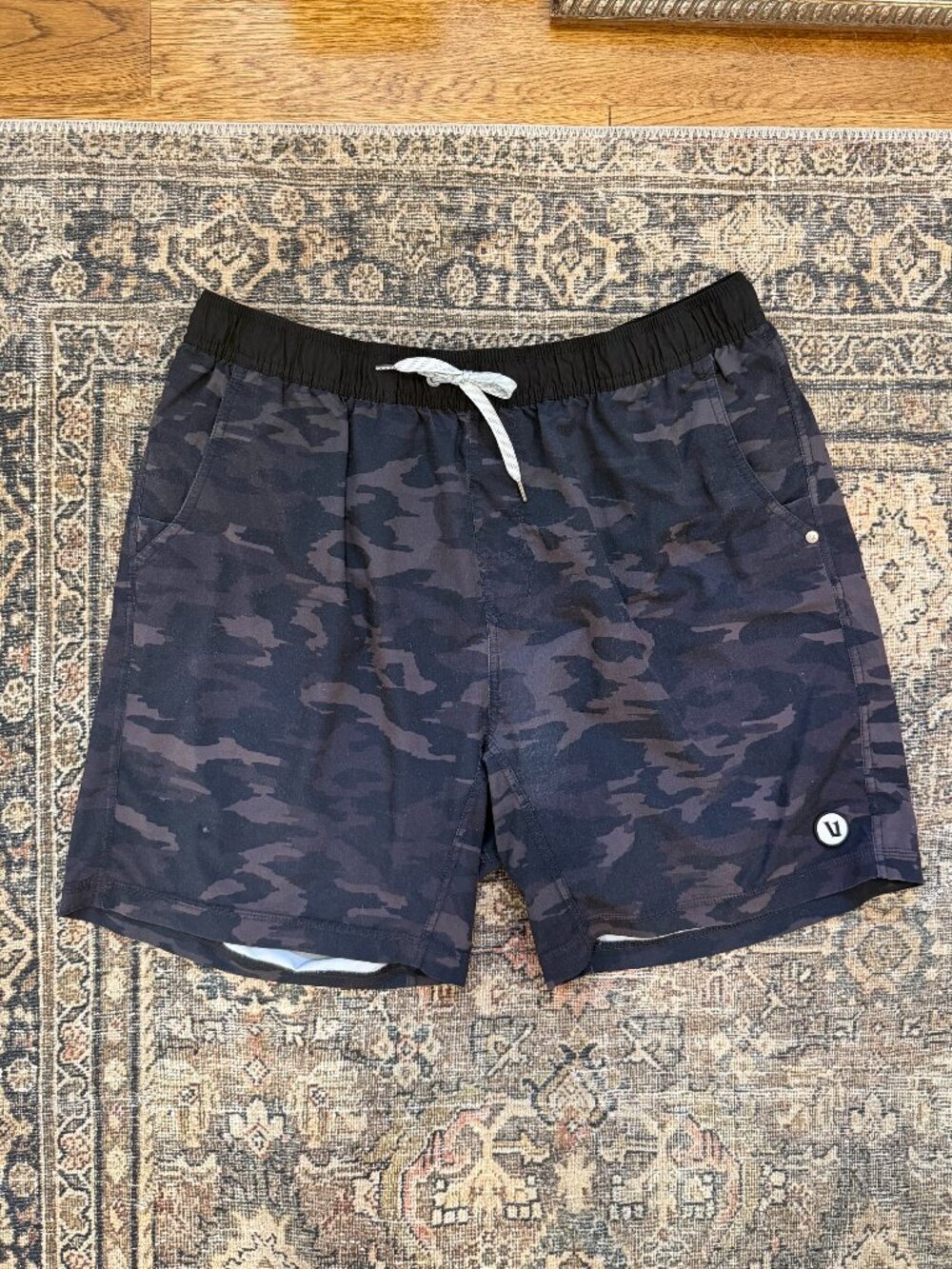Men's Vuori Black Camo- Kore short- XXL